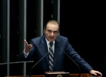 Brasília - Senador Agripino Maia fala no quinto dia de julgamento do processo de impeachment da presidenta afastada, Dilma Rousseff, no Senado(Wilson Dias/Agência Brasil)