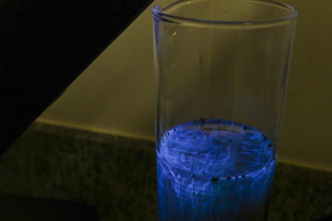 Marcello Casal JrAgência Brasil O Instituto de Química da UNB, em parceria com a Embrapa, desenvolveu uma nanotecnologia capaz de incrementar a produtividade das plantas, aumentar o valor nutritivo dos alimentos, a substância Krill A32.