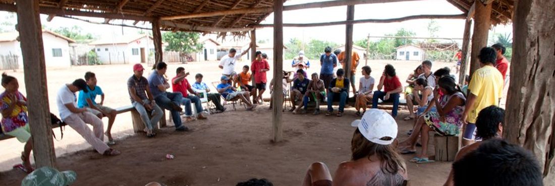 Maria Rita Kehl ouviu depoimentos de camponeses e índios que tiveram direitos humanos violados na ditadura Membro da CNV, a psicanalista Maria Rita Kehl ouviu depoimentos de camponeses e de índios Suruí que tiveram direitos humanos violados na ditadura durante a destruição da guerrilha, na década de 70