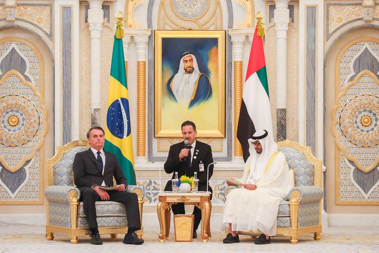 Presidente Jair Bolsonaro se encontra com xeique Mohamed bin Zayed Al Nahyan, Príncipe Herdeiro de Abu Dhabi, durante reunião ampliada.