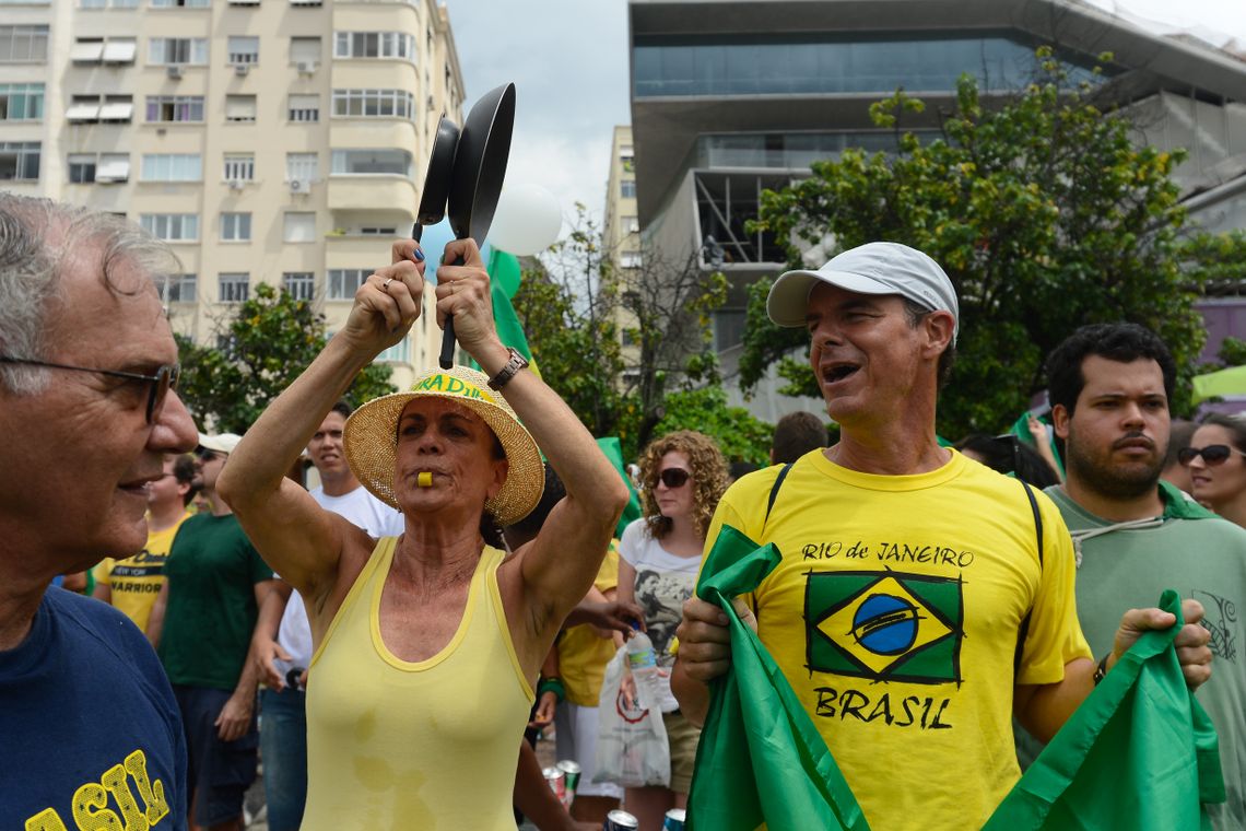 Tânia Rêgo/Agência Brasil Rio de Janeiro - Manifestação em Copacabana contra a corrupção e pela saída da presidenta Dilma Rousseff (Tânia Rêgo/Agência Brasil)