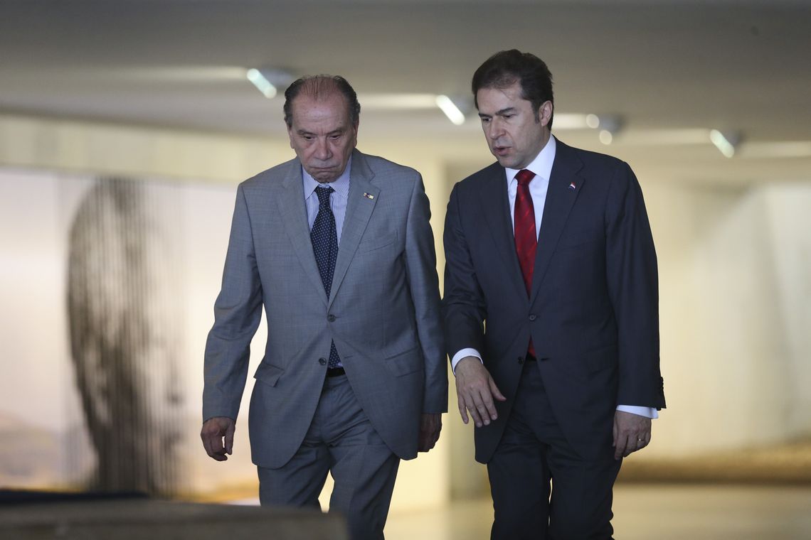 José Cruz/Agência Brasil O ministro das Relações Exteriores, Aloysio Nunes Ferreira, e o chanceler do Paraguai, Luis Alberto Castiglioni, durante encontro no Palácio Itamaraty.