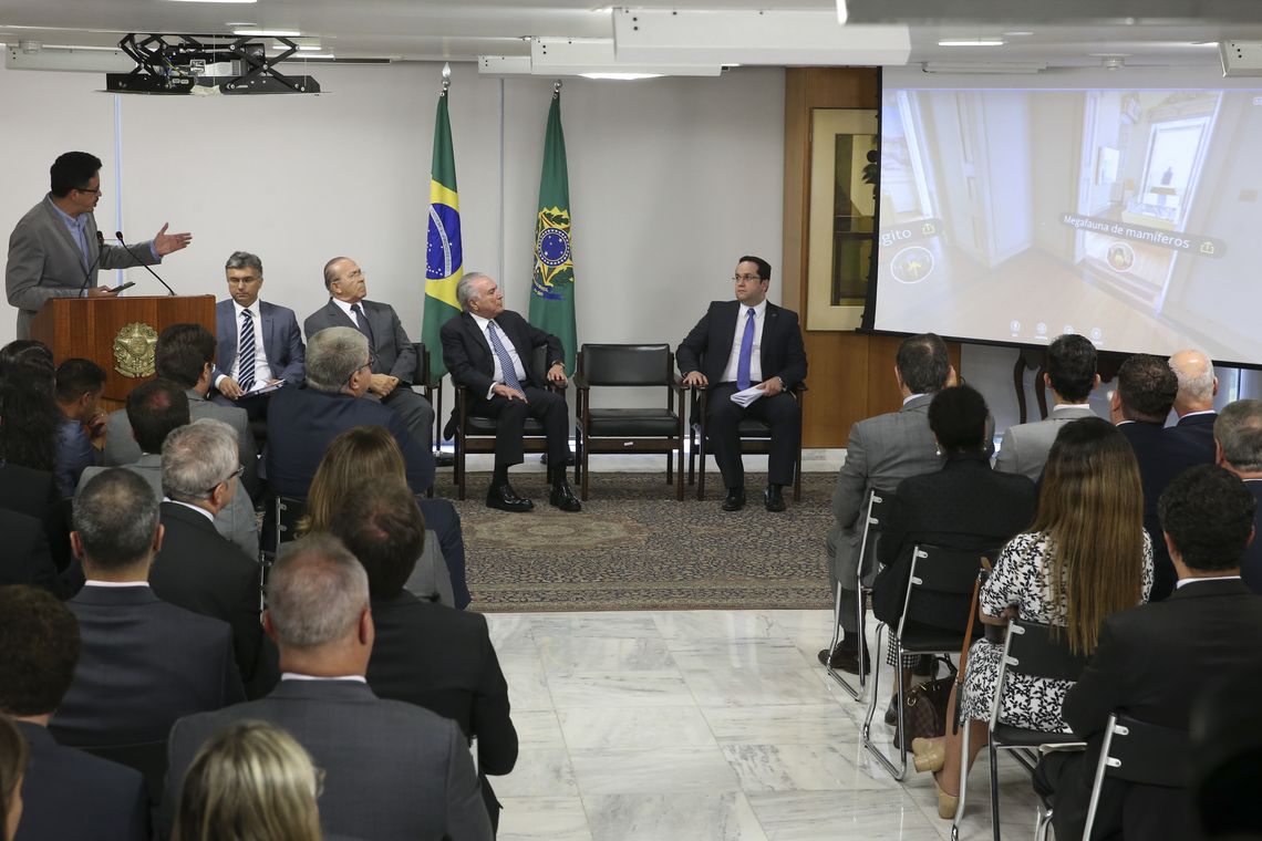 Valter Campanato/Agência Brasil O presidente Michel Temer durante cerimônia de assinatura da MP que cria a Agência Brasileira de Museus (Abram), e da MP que visa Estimular Doações Privadas para Projetos de Interesse Público.