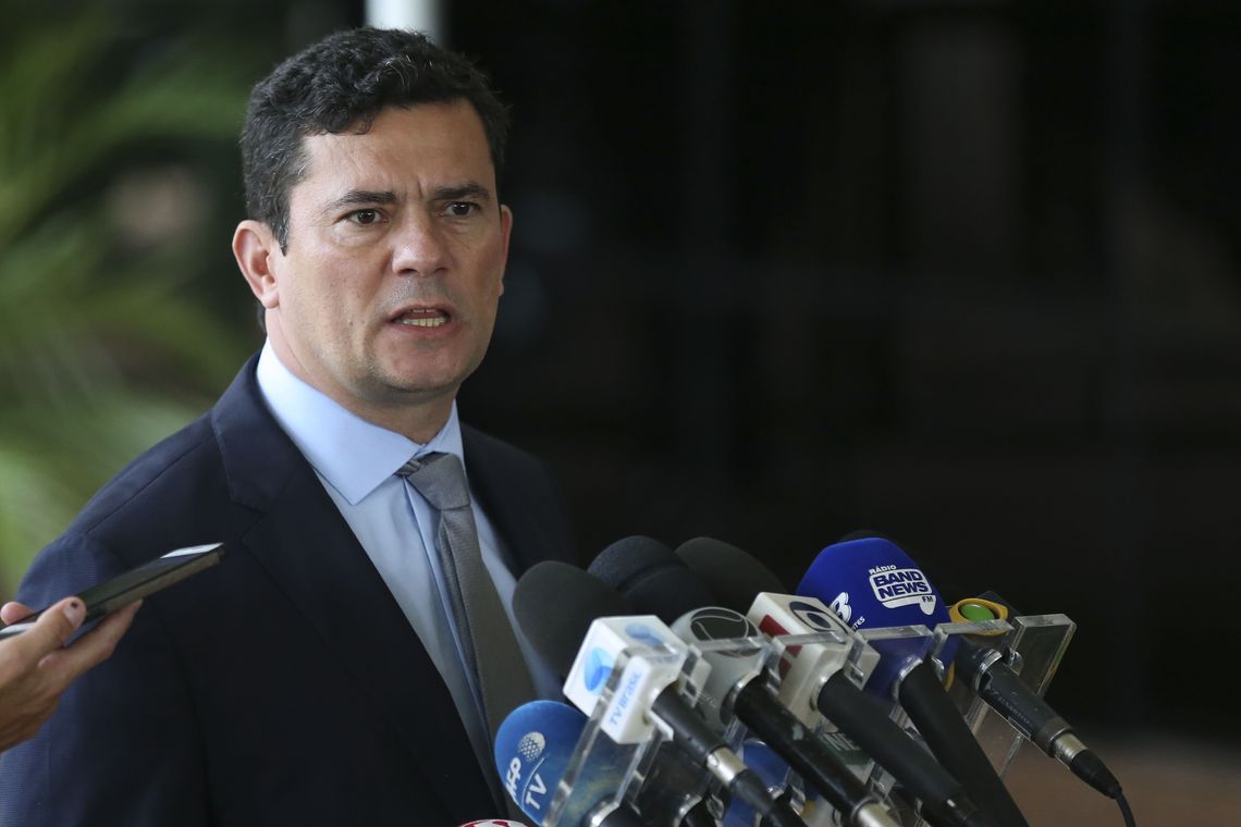 José Cruz/Agência Brasil O coordenador do Grupo Técnico de Justiça, Segurança e Combate à Corrupção do Gabinete de Transição Governamental, Sergio Moro, anuncia sua equipe de trabalho.