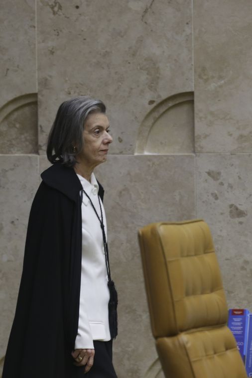 Antonio Cruz/Agência Brasil A presidente do STF, Cármen Lúcia durante o julgamento em que o STF decide pela legalidade ou não da prática de sacrifícios animais em cultos religiosos.