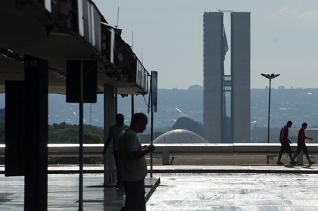 Chuva na manhã desta quinta-fera (22) ameniza o calor em Brasília. ( Marcelo Camargo/Agência Brasil)