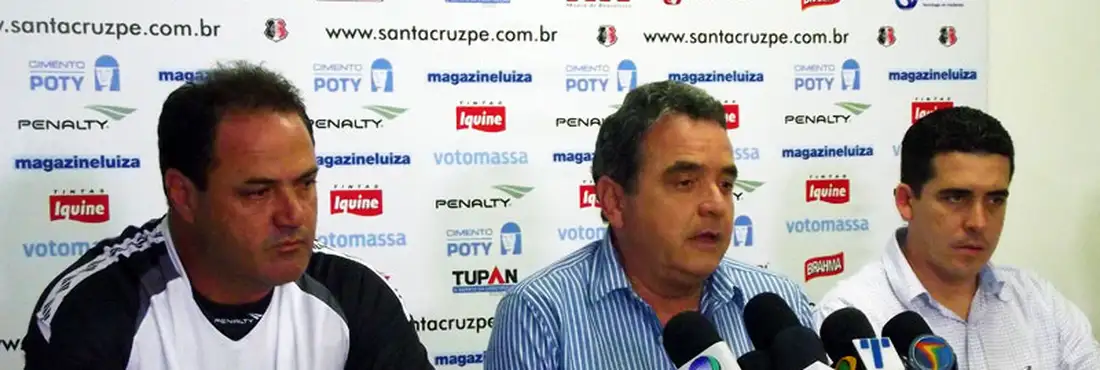 Técnico Vica é apresentado no Santa Cruz Técnico Vica é apresentado no Santa Cruz
