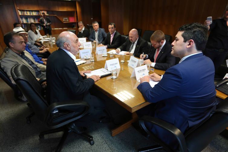 Ministro do Trabalho, Helton Yomura, durante reunião com dirigentes da Confederação Nacional dos Trabalhadores nas Indústrias de Alimentação e Afins (CNTA), para tratar das dificuldades enfrentadas pelos trabalhadores da BRF.