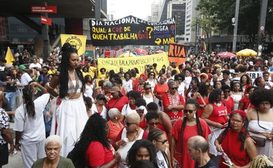 São Paulo (SP), 20/11/2024 - 21ª Marcha daConsciência Negra na avenida Paulista em São Paulo. Foto: Paulo Pinto/Agência Brasil