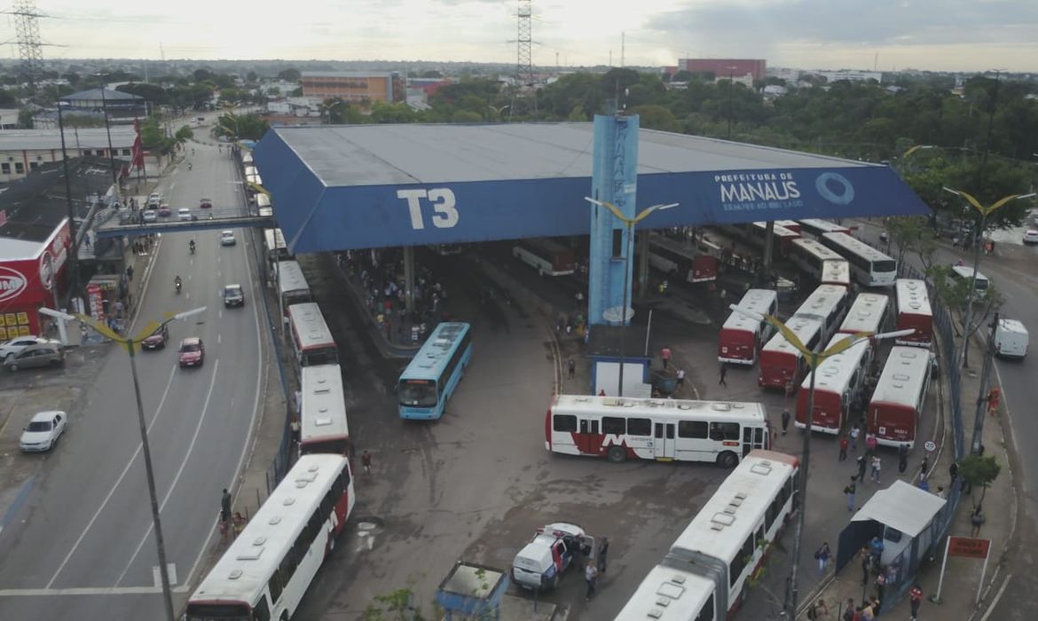terminal rodoviário em Manaus