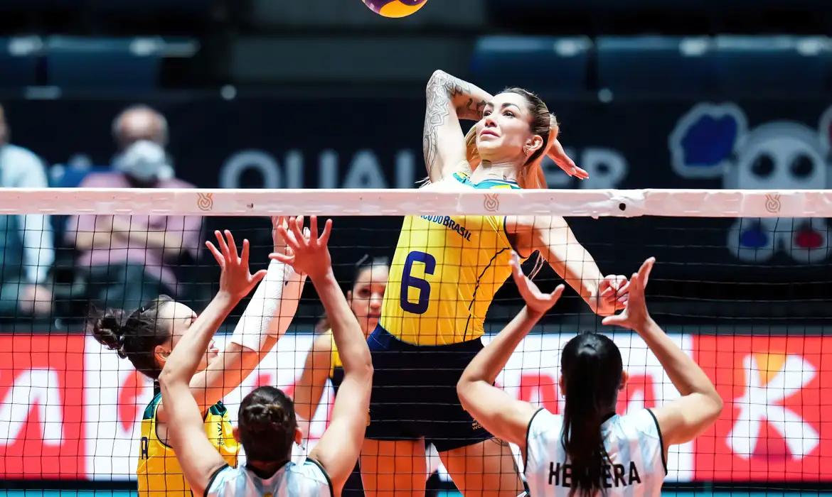 Brasil vence a Bélgica e se mantém no Pré-Olímpico de vôlei feminino - Bem  Paraná