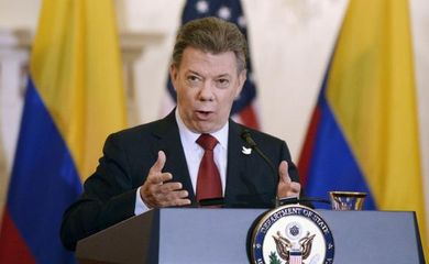Colômbia - Na Colômbia, o presidente Juan Manuel Santos e o comandante das Forças Armadas Revolucionárias da Colômbia (Farc), Rodrigo Echeverri, o 