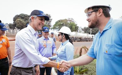 Felipe D'Avila faz campanha em Goiás - 20/09/2022