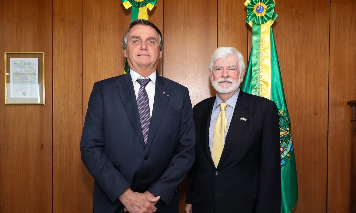 Enviado Especial do Presidente dos Estados Unidos da América, Christopher Dodd, se encontra com presidente Jair Bolsonaro