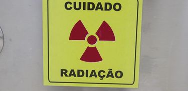 Enegia nuclear, para que serve - trifolio_simbolo_internacional_de_radiacao_ionizante