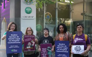 São Paulo (SP), 16/05/2024 - Ato em defesa dos serviços de aborto legal em frente ao Conselho Regional de Medicina do Estado de São Paulo - Cremesp. Foto: Rovena Rosa/Agência Brasil