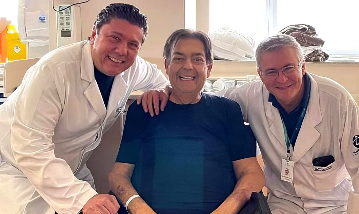 São Paulo (SP) - O apresentador Fausto Silva, o Faustão, retornou ao hospital Albert Einstein para realizar o “protocolo de rotina” para avaliar o funcionamento do novo coração. Foto: Instagram/Fausto Silva