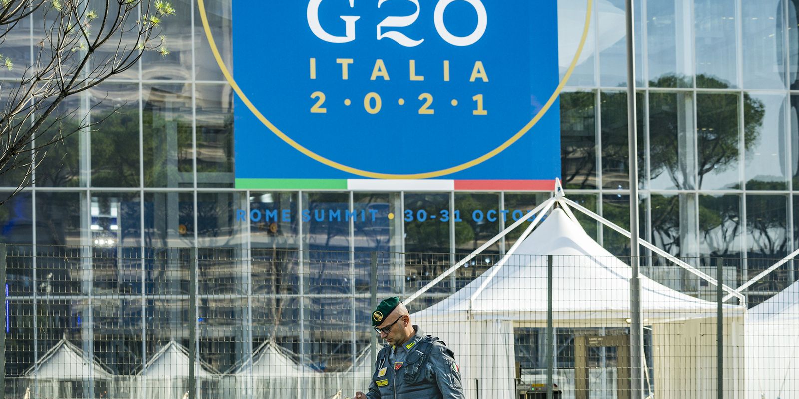 Bolsonaro arrive en Italie pour le sommet du G20