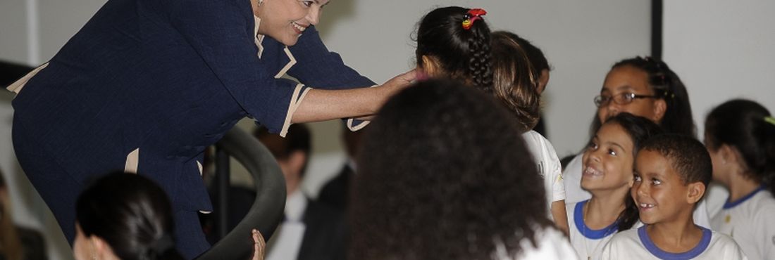 Presidenta Dilma Rousseff participa do lançamento do Pacto Nacional pela Alfabetização na Idade Certa