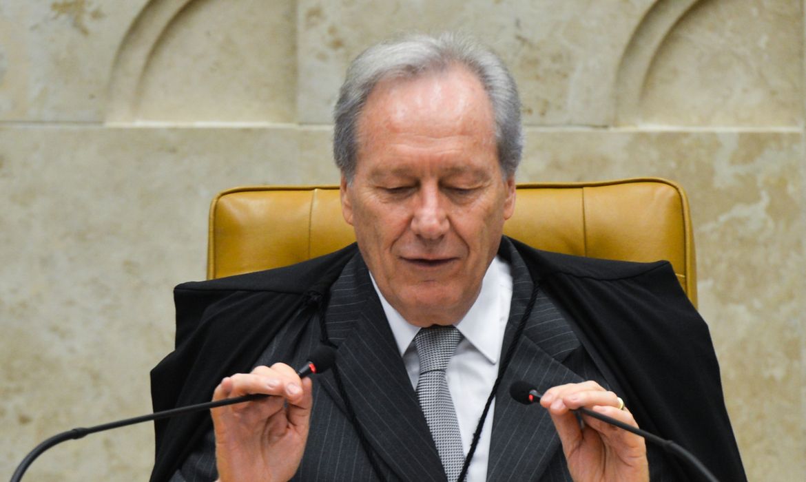 Brasília - O presidente do STF, Ricardo Lewandowski participa de sessão plenária do Supremo Tribunal Federal, para julgar vários processos (Antonio Cruz/Agência Brasil)