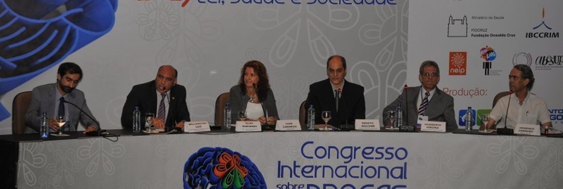 Brasília - Congresso Internacional sobre Drogas: Lei, Saúde e Sociedade reúne especialistas do Brasil, da América Latina, Europa e dos Estados Unidos  para debater os novos rumos para a política sobre drogas