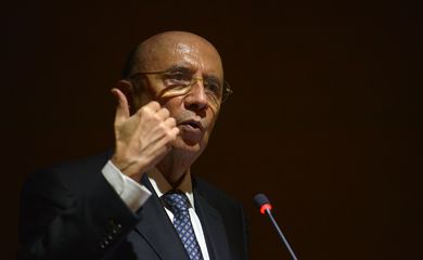 Brasília - Ministro da Fazenda, Henrique Meirelles, faz palestra no encerramento do 9º Fórum Liberdade de Imprensa e Democracia, promovido pela OAB/DF(Marcello Casal Jr/Agência Brasil)