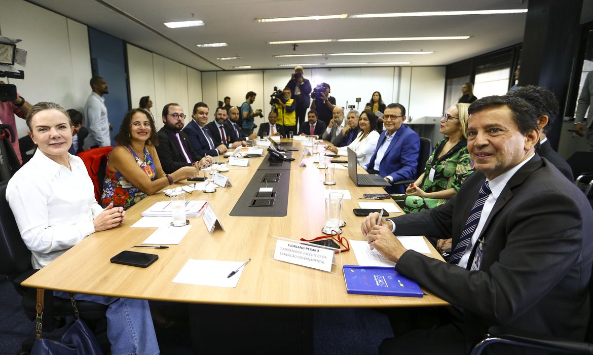 Reunião do Conselho Político de Transição na sede da Gabinete de Transição de Governo, no CCBB, em Brasília.