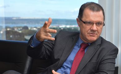 Ministro Carlos Eduardo Gabas em entrevista à Agência Brasil (Valter Campanato/Agência Brasil)