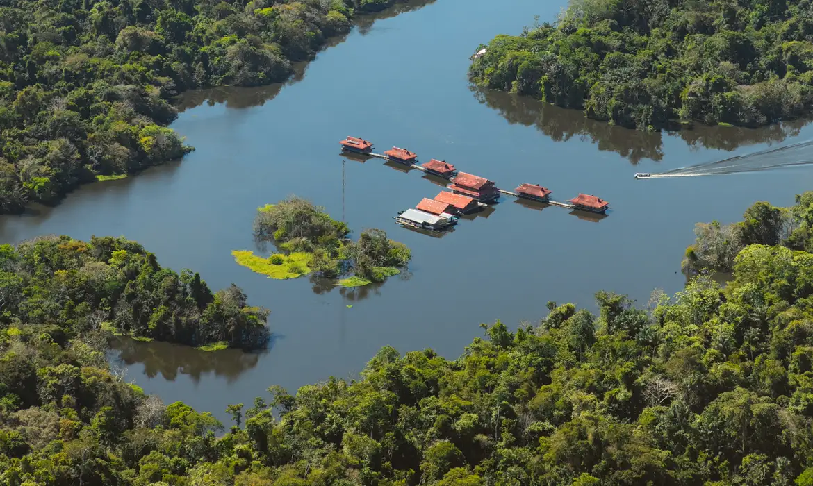 Brasília (DF) 10/01/2025 - Turismo e crise climática: os caminhos sustentáveis para a Amazônia - Pousada Uacari Tefé Amazonas.
Foto: Gui Gomes/Divulgação