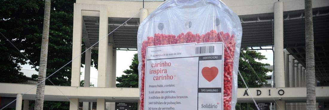 O Hemorio participa da campanha Tour do Carinho, que acontece ao longo de toda a semana no Maracanã e no Largo da Carioca. A ideia é inspirar pessoas acerca da importância da doação de sangue.