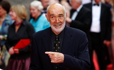 O ator Sean Connery chega à noite de abertura do Festival Internacional de Cinema de Edimburgo