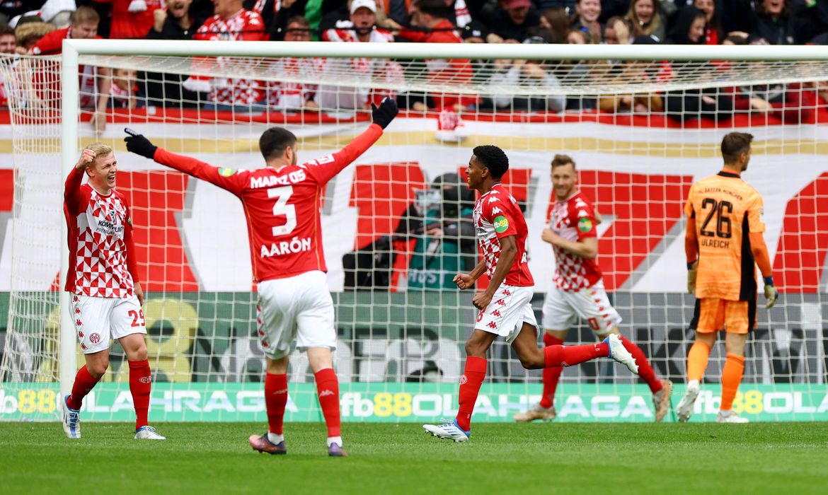 Bundesliga - 1. FSV Mainz 05 v Bayern Munich