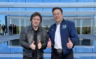 12/04/2024 - O empresário Elon Musk e o presidente da Argentina, Javier Milei, durante encontro em Austin no Texas. Foto: Elon Musk/X