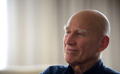 Rio de Janeiro - O fotógrafo e ambientalista Sebastião Salgado, fundador do Instituto Terra, fala sobre o Prêmio Personalidade da Câmara de Comércio França-Brasil  (Fernando Frazão/Agência Brasil)