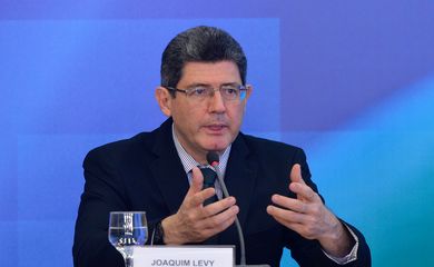 O ministro da Fazenda, Joaquim Levy, em coletiva no Palácio do Planalto sobre o Projeto de Lei do Orçamento de 2016 (Wilson Dia/Agência Brasil)