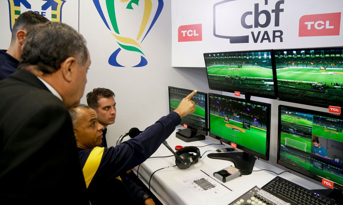 sala do VAR no estádio do Mineirão para a decisão da Copa do Brasil 2018