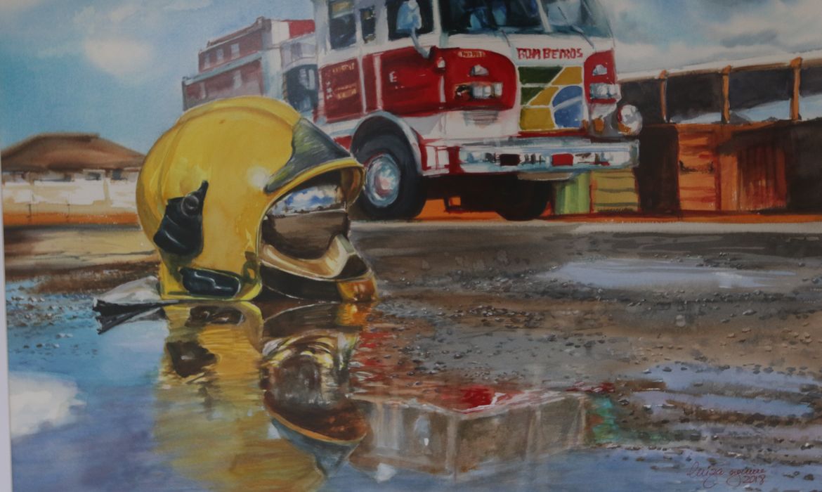 Exposicao no Centro de Atendimento ao Turista na Praca dos 3 Poderes, mostra rotina dos bombeiros pintada em aquarela.