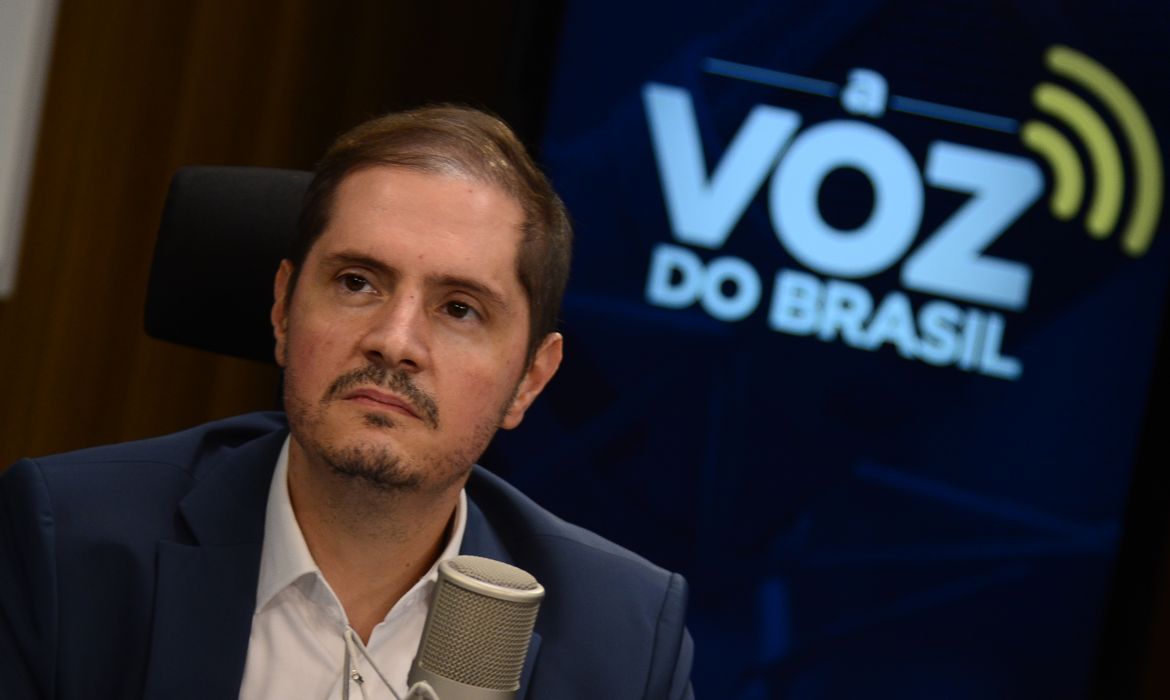 Advogado-Geral da União, Bruno Bianco Leal, é entrevistado no programa A Voz do Brasil.