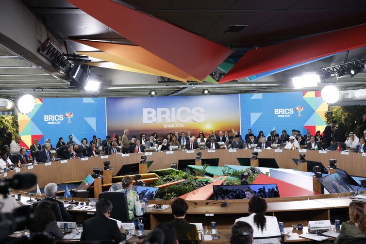 Rio de Janeiro (RJ), 06/07/2025 – O presidente da República, Luiz Inácio Lula da Silva, na sessão plenária 'Fortalecimento do Multilateralismo, Assuntos Econômico-Financeiros e Inteligência Artificial' da 17ª Cúpula do Brics.