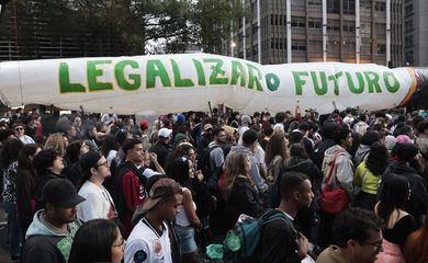 São Paulo (SP), 14/06/2025 -  Marcha da Maconha na Avenida Paulista .  Foto: Paulo Pinto/Agência Brasil