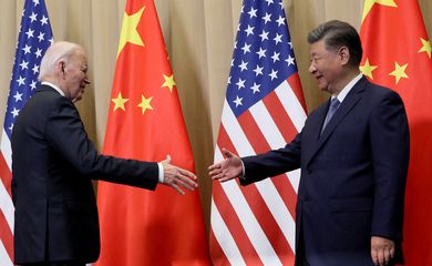 U.S. President Joe Biden meets with China's President Xi Jinping on the sidelines of the APEC Summit in Lima, Peru, November 16, 2024. Reuters/Leah Millis/Proibida reprodução