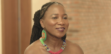 Cantora Mingas, de Moçambique