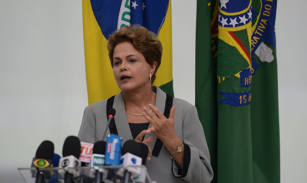 A presidente da República, Dilma Rousseff, fala sobre os protestos contra o governo e a corrupção, Palácio do Planalto (José Cruz/Agência Brasil) 