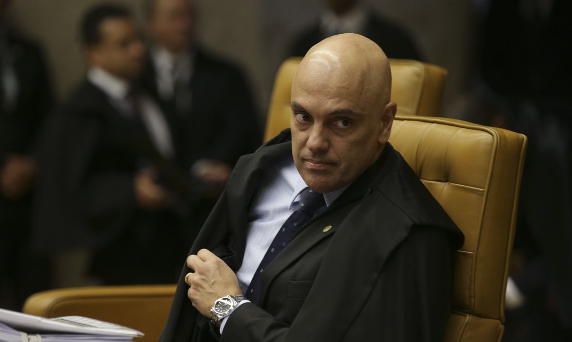O ministro Alexandre de Moraes durante o julgamento em que o STF decide pela legalidade ou não da prática de sacrifícios animais em cultos religiosos.