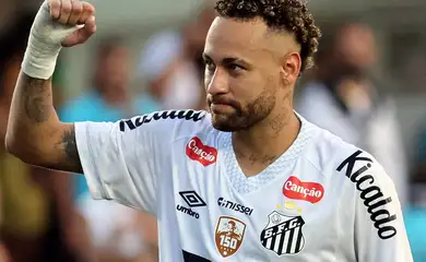 Neymar após partida do Santos contra o Cruzeiro pelo Campeonato Brasileiro
07/12/2025 REUTERS/Thiago Bernardes