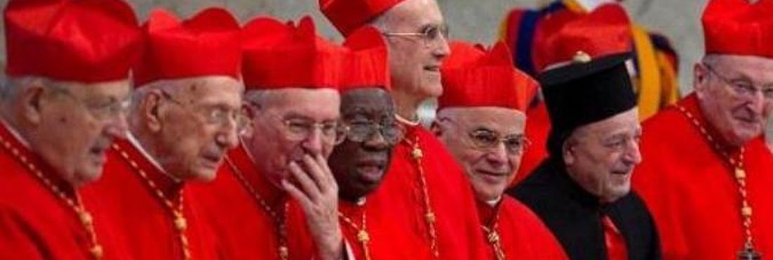 Vaticano - 1 Cardeais reúnem-se em Roma para acertar os detalhes da escolha do novo papa