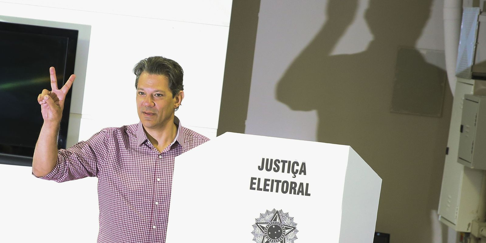 Haddad Vota Em São Paulo E Diz Que Segundo Turno Fará Bem Ao País ...