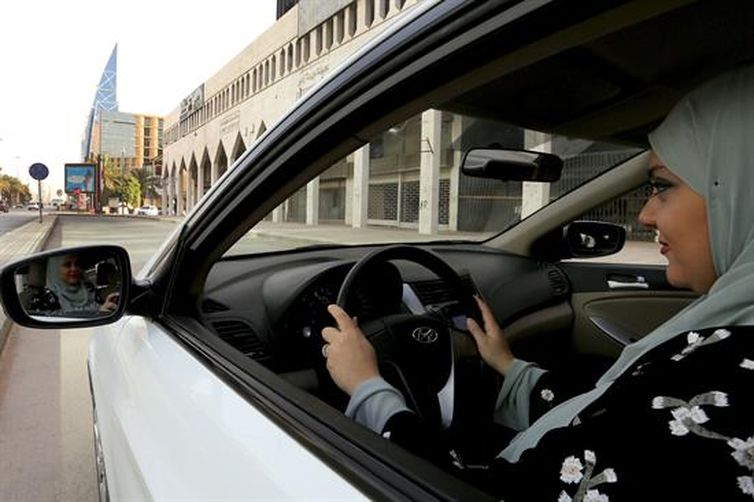 A partir de 24 de junho, mulheres sauditas ganham o direito de dirigir