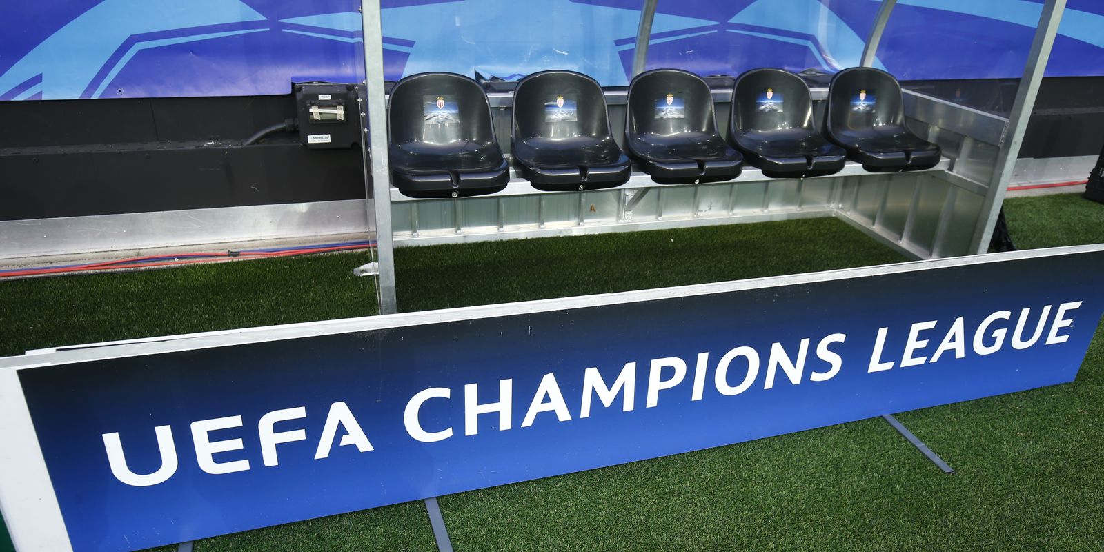 UEFA autoriza 30% do público em jogos da Champions League