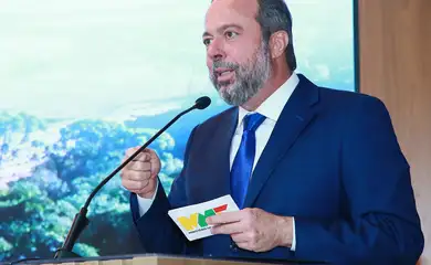 Brasília (DF), 22/08/2025 - Ministro de Minas e Energia, Alexandre Silveira, fala durante cerimônia de anúncio de investimentos para a retomada da indústria hidrelétrica no Brasil. Foto: Tauan Alencar/MME